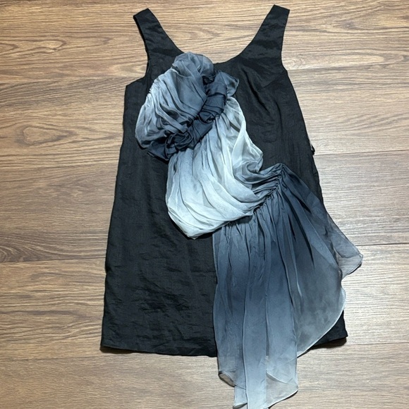 🔥🔥🔥Twelve by Twelve Gray Asymmetrical Ruffled Mini Dress Size: XS🔥🔥🔥 - Picture 1 of 7